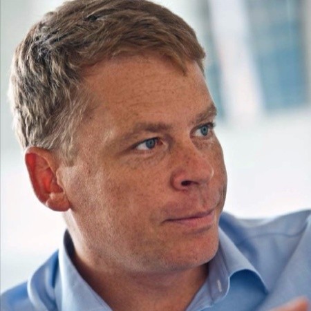 Dr. Stefan Weber avatar